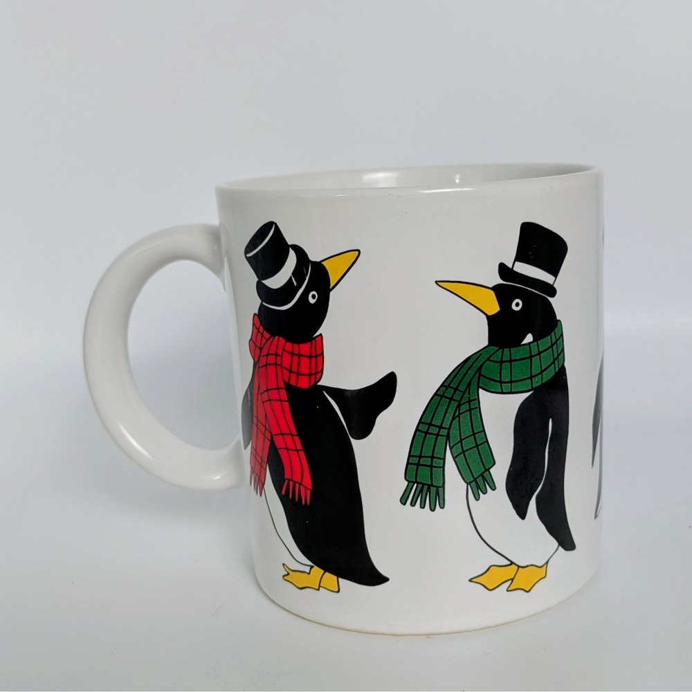 Vintage Penguin Holiday Mug Set Japan 1980's - Picture 5 of 10